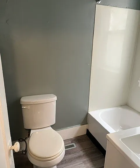 8912 Madison Ave #7 — Photo 3