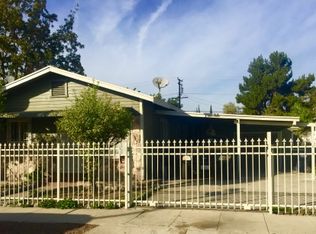 1633 E 84th St, Los Angeles, CA 90001