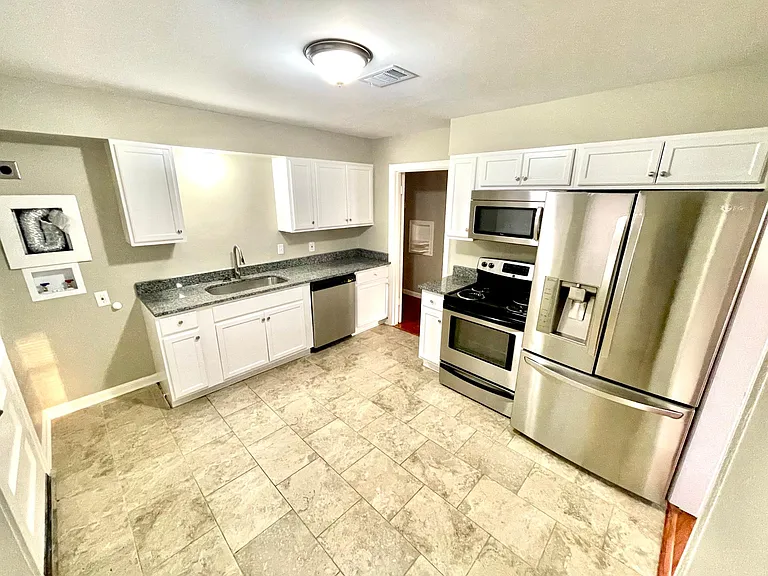 4576 Willow Rd — Photo 6