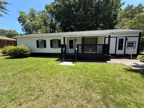 248 Quiet Circle Dr, Gray Court, SC 29645