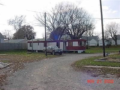 2nd image of 1512 W Pleasant St