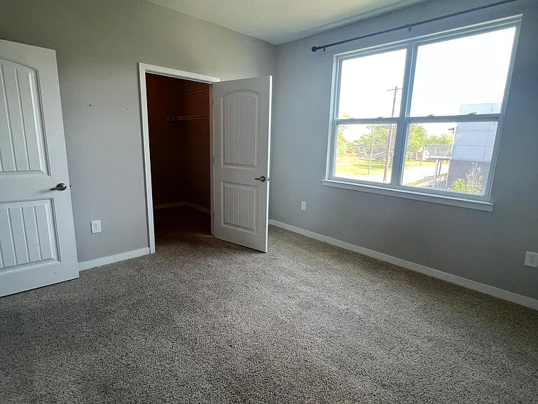 1118 Litton Ave #301 — Photo 7