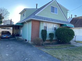 13019 Springfield Blvd, Springfield Gardens, NY 11413