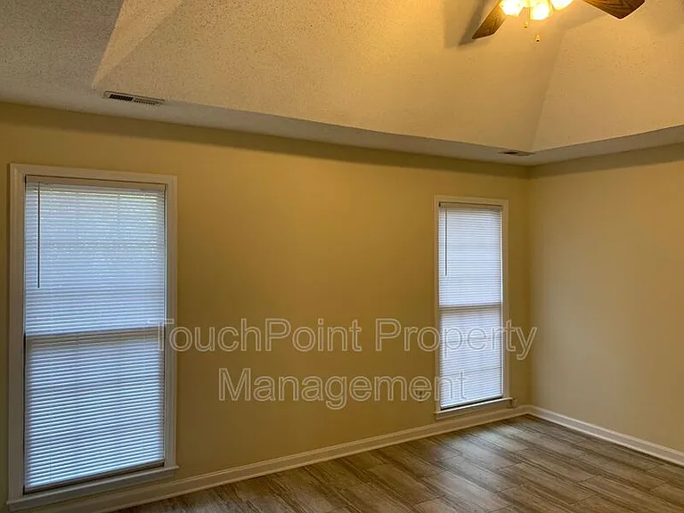 4319 Wynborough Ln — Photo 12