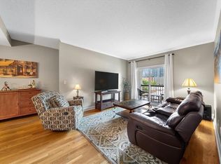 1074 Peachtree Walk NE Unit B401, Atlanta, GA 30309
