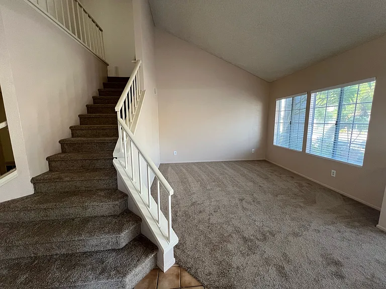 2901 Snow Creek Ln — Photo 12