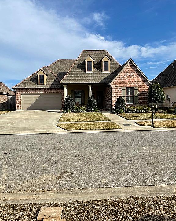 302 OLD POTTERY BEND
