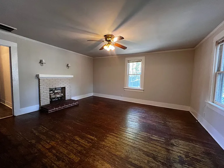 1045 Macon Hwy — Photo 4