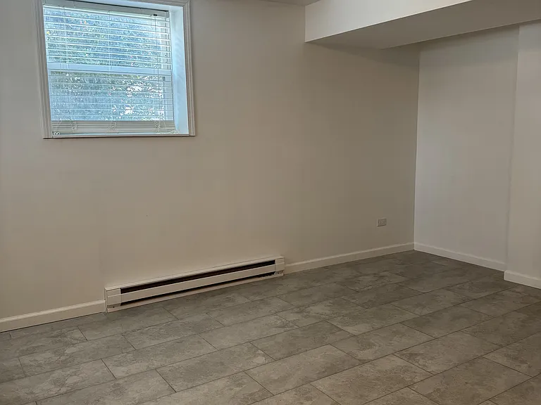443 Jefferson Ave #4 — Photo 5