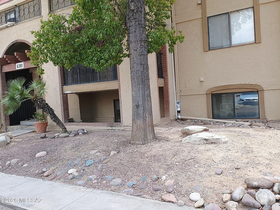 1st image of 6301 N Barcelona Ct #Court1002