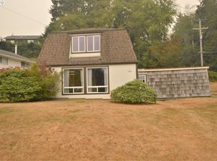 460 McClure Ave, Astoria, OR 97103