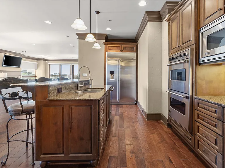 501 Samuels Ave #230 — Photo 10