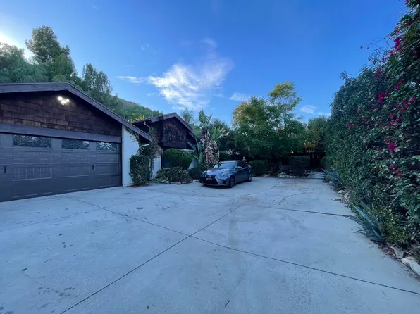 1868 W Phillips Dr, Pomona, CA 91766