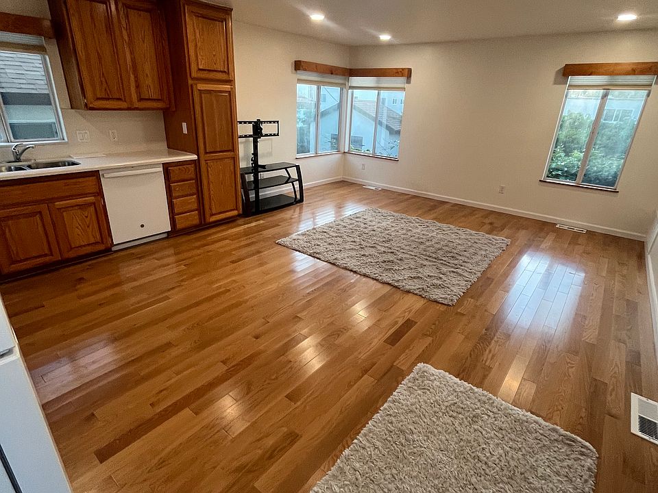 1st image of 1736 Eucalyptus Ave
