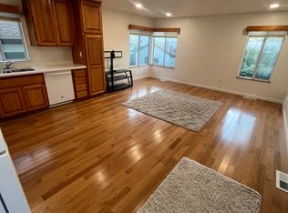 1736 Eucalyptus Ave, Encinitas, CA 92024