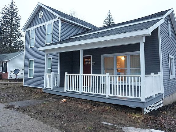 3rd image of 502 W Main St