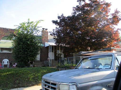 2nd image of 5124 Valley St