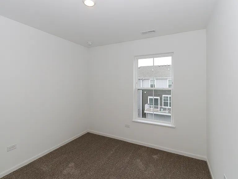 2252 Stonegate Rd — Photo 24