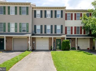 129 Townhouse Ln, Lancaster, PA 17603