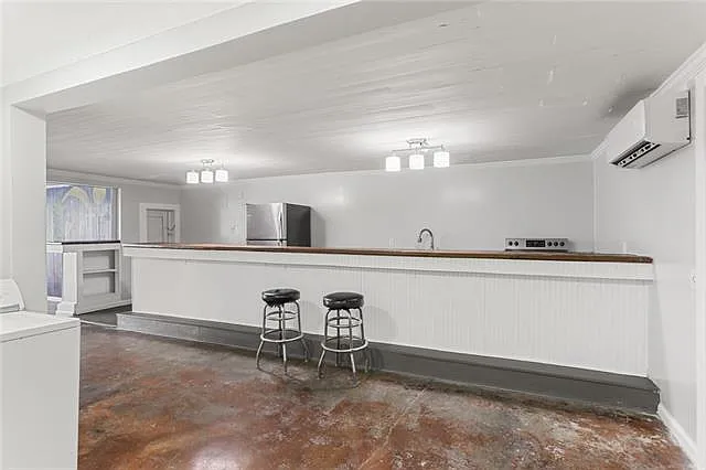 2601 Danneel St — Photo 2