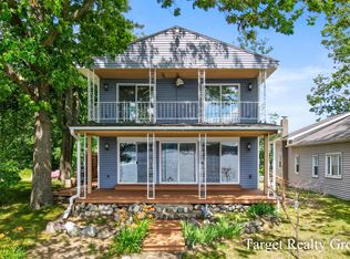 10818 Stoney Point Dr, Delton, MI 49046
