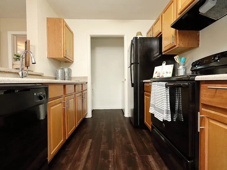 Ponce Harbor Apartments — Photo 13