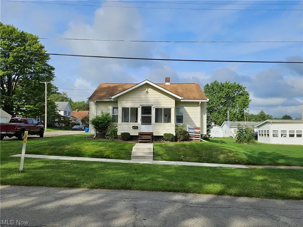 548 S 14th St, Sebring, OH 44672