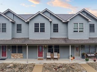 303 Wineberry Ridge Ct, Irwin, PA 15642