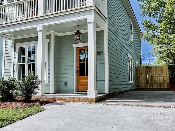 4th image of 807 E 36th Street