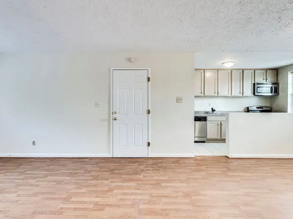 Mason Arms Apartments, 218 E Mason Ave #5, Alexandria, VA 22301