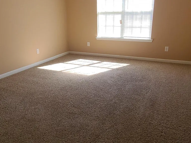 30 Princeton Ct — Photo 17