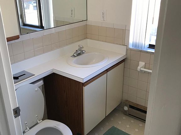5th image of 71 Pond St #32