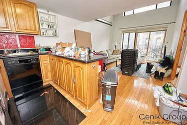 Rented by Genik Group Corp