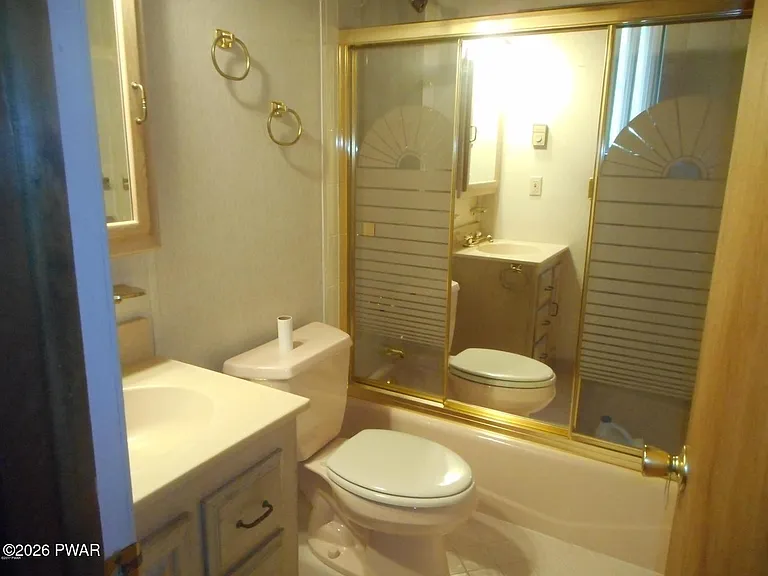 159 Spring Dr — Photo 8