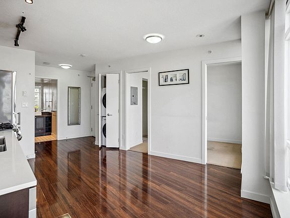 3rd image of 4815 Eldorado Mews #810