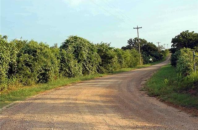 2nd image of Thompson Rd