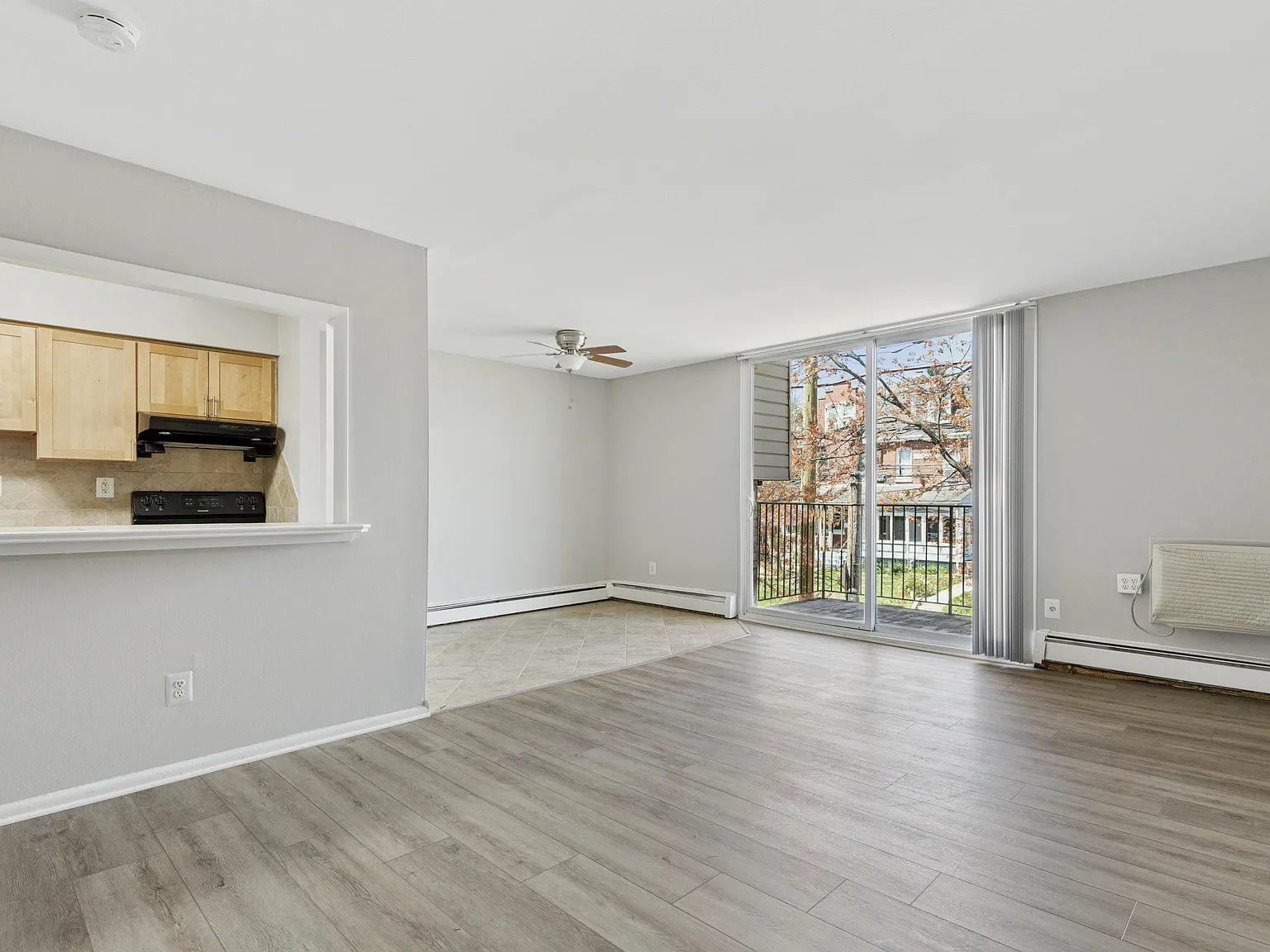 450 Green Apartments — Photo 4