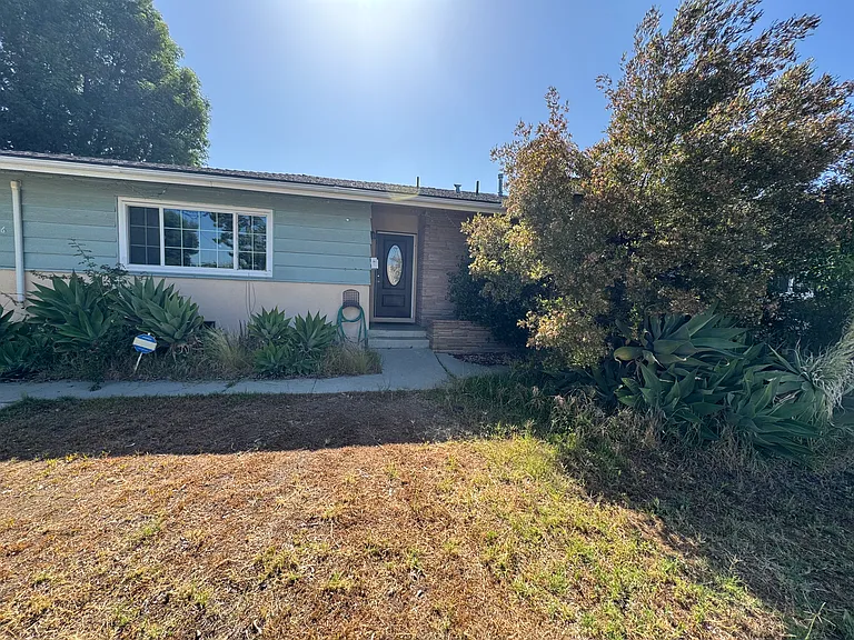 N Eileen Ave — Photo 8