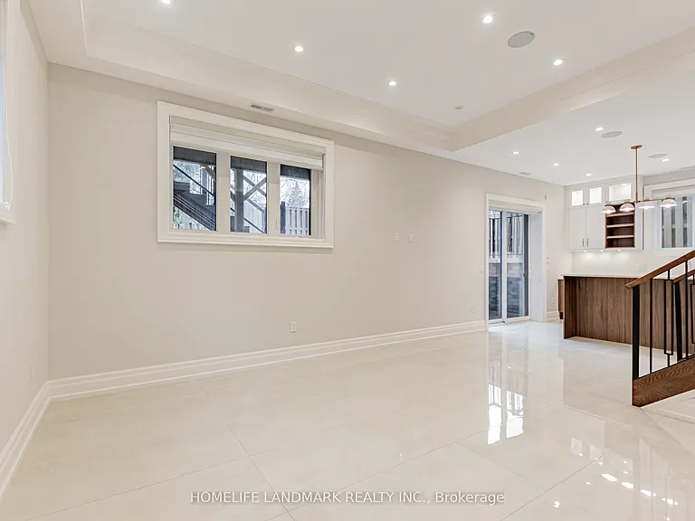 198 Empress Ave — Photo 32