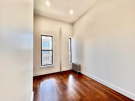 Rented by Hagstrom Management Inc | media 10