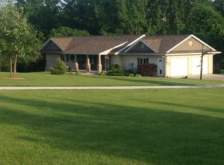 895 County Road 2250 E, Secor, IL 61771