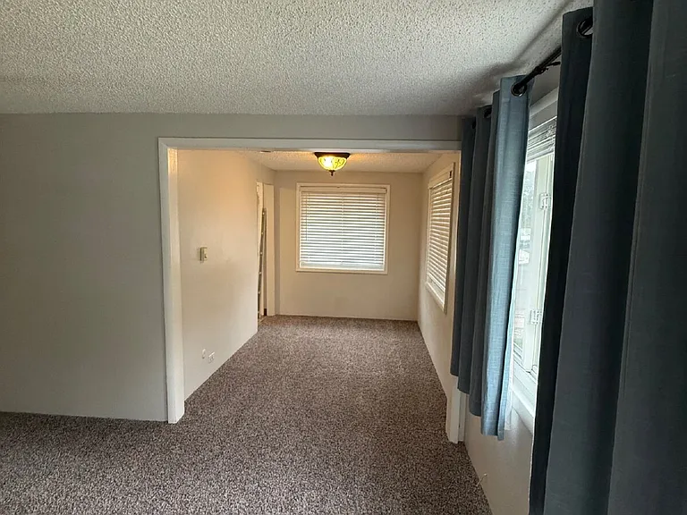 3101 S Fox St — Photo 4
