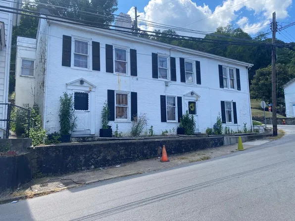 232 W 3rd St, Maysville, KY 41056