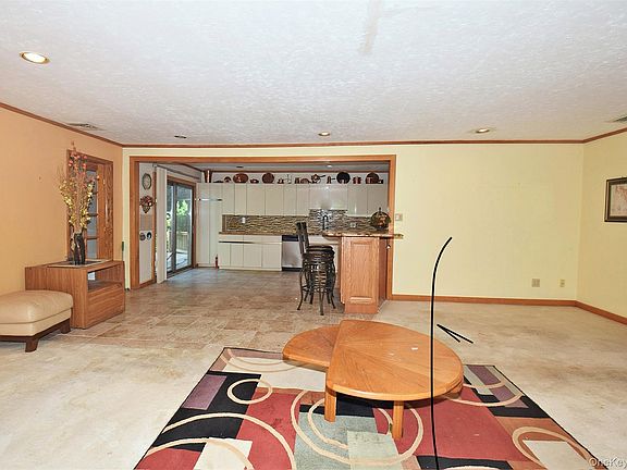 4th image of 29 Ivy Hill Drive