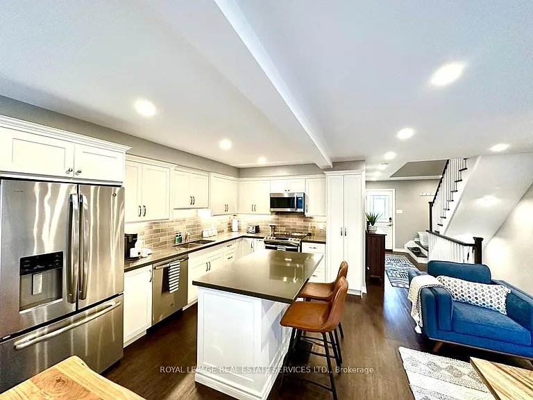 1542 Lancaster Dr #97 — Photo 6