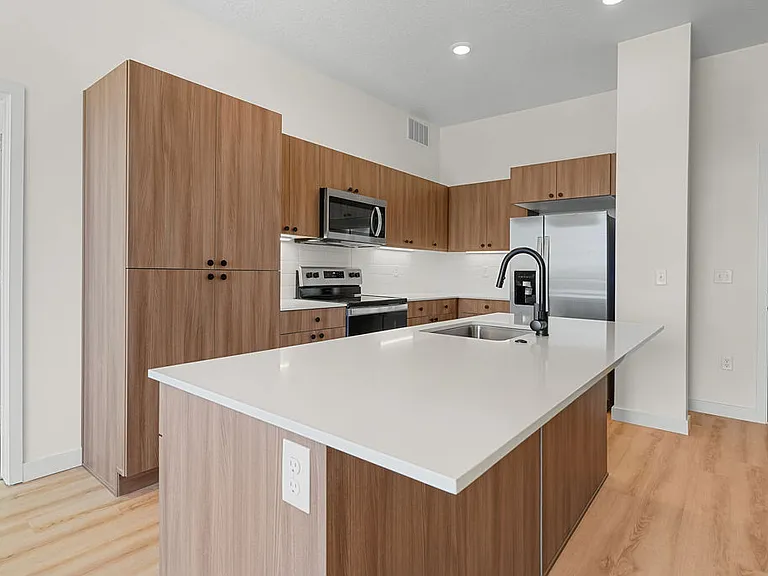 188 N 800th St E #3 — Photo 57