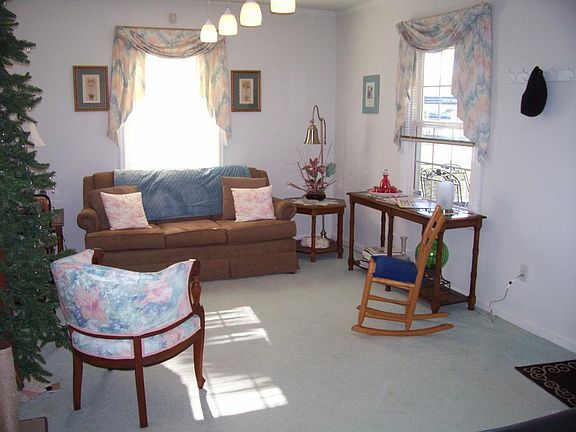 2nd image of 18 Lake Ave