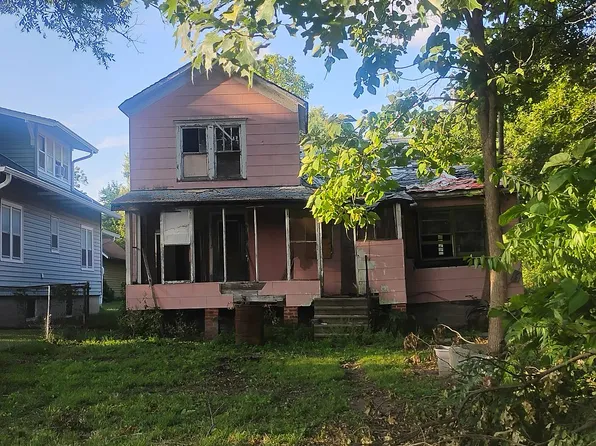 2418 Grand Ave, Parsons, KS 67357