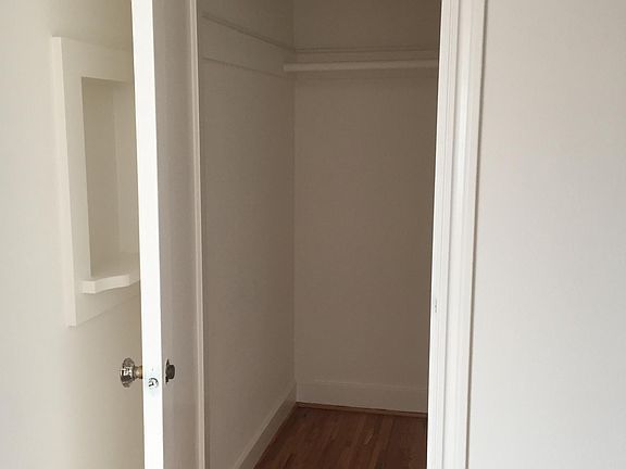 4th image of 1000 Powell St APT 57