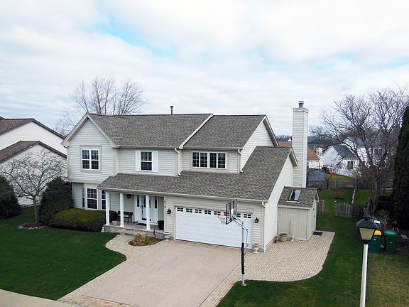 3rd image of 419 Cambridge Dr